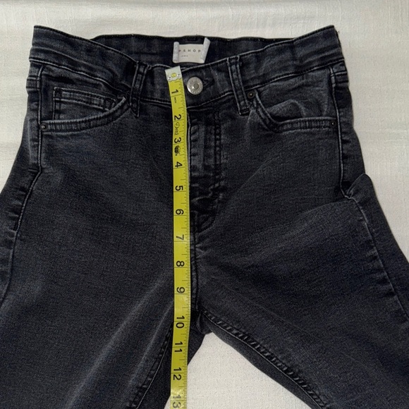 Classic Black Women's Jeans - Picture 4 of 7